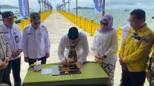 Bupati Kotabaru Resmikan Dermaga Pulau Laut