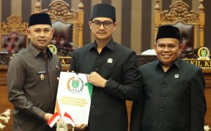 DPRD Tanbu Sampaikan Rekomendasi LKPJ 2024, Pemkab Siap Evaluasi dan Perbaiki Kinerja
