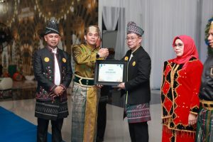 Tujuh SKPD Raih Penghargaan AKIP 2024, Bupati Tanah Bumbu Apresiasi Kinerja