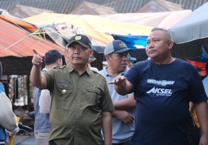 Jumat Bersih di Hulu Sungai Tengah: Bupati Turun Langsung, Ajak Warga Jaga Kebersihan