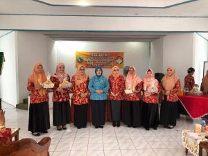 Pertemuan Rutin DWP Kotabaru Hadirkan Edukasi Ecoenzym untuk Ekonomi Kreatif