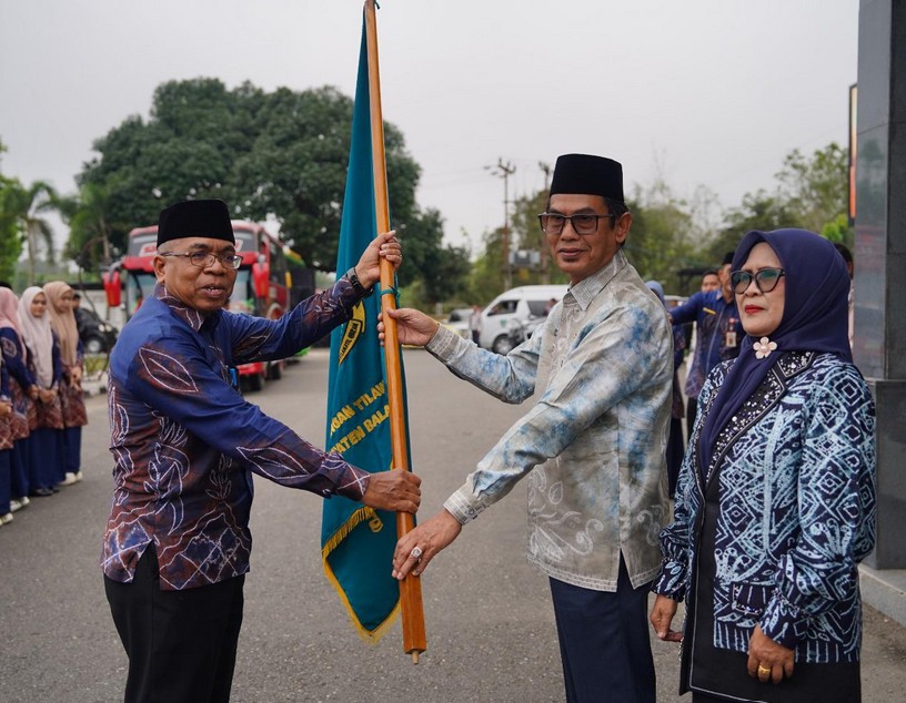 Balangan Lepas 110 Kafilah MTQ, Pemkab Janjikan Hadiah Umrah untuk Para Juara