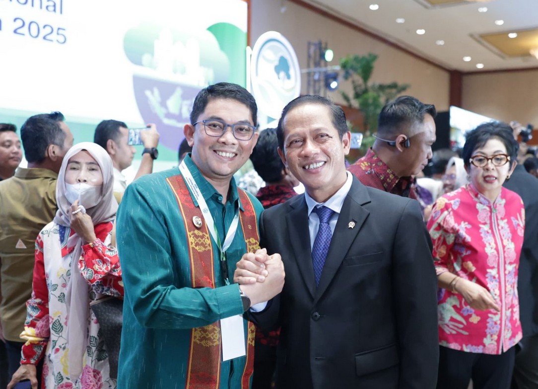 Bupati Tanbu Tegaskan Komitmen Kelola Sampah di Rakornas Nasional