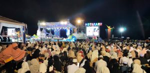 Semarak Kotabaru Bersholawat, Masyarakat Penuhi Siring Laut