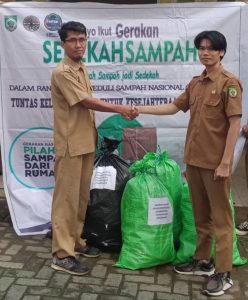 “Sempol Kerang”, Inovasi Balangan Ubah Sampah Plastik Jadi Cuan