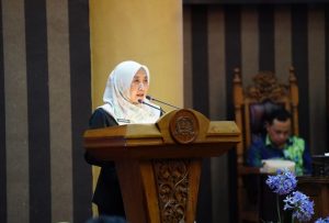 Tanbu Jawab Fraksi DPRD, Tegaskan Komitmen Bangun Daerah Ramah Lingkungan