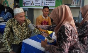 Desa Lok Panginangan Hadirkan Layanan Kesehatan Terpadu, Warga Antusias Ikuti Pemeriksaan