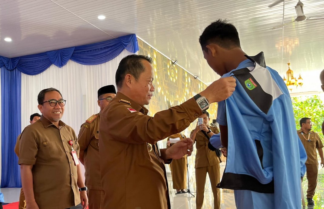 Tanah Bumbu Kirim Kontingen ke PESODA 2025, Bupati Titip Pesan Semangat dan Sportivitas