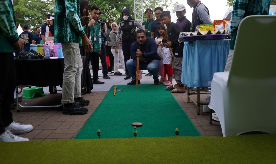 Balangan Pamerkan Kuliner dan Budaya Khas di Festival Budaya Pasar Terapung 2025