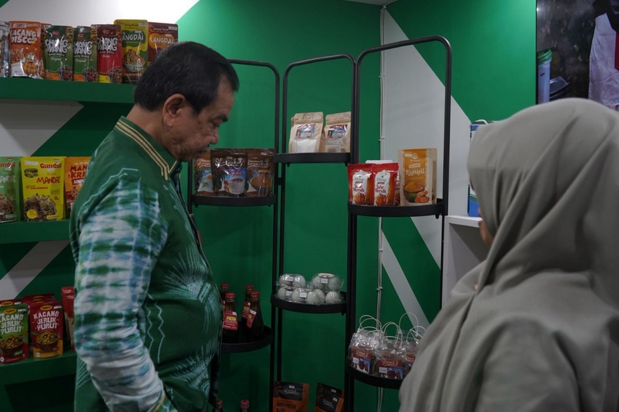 Balangan Tampilkan Potensi Lokal di Kalsel Expo 2025