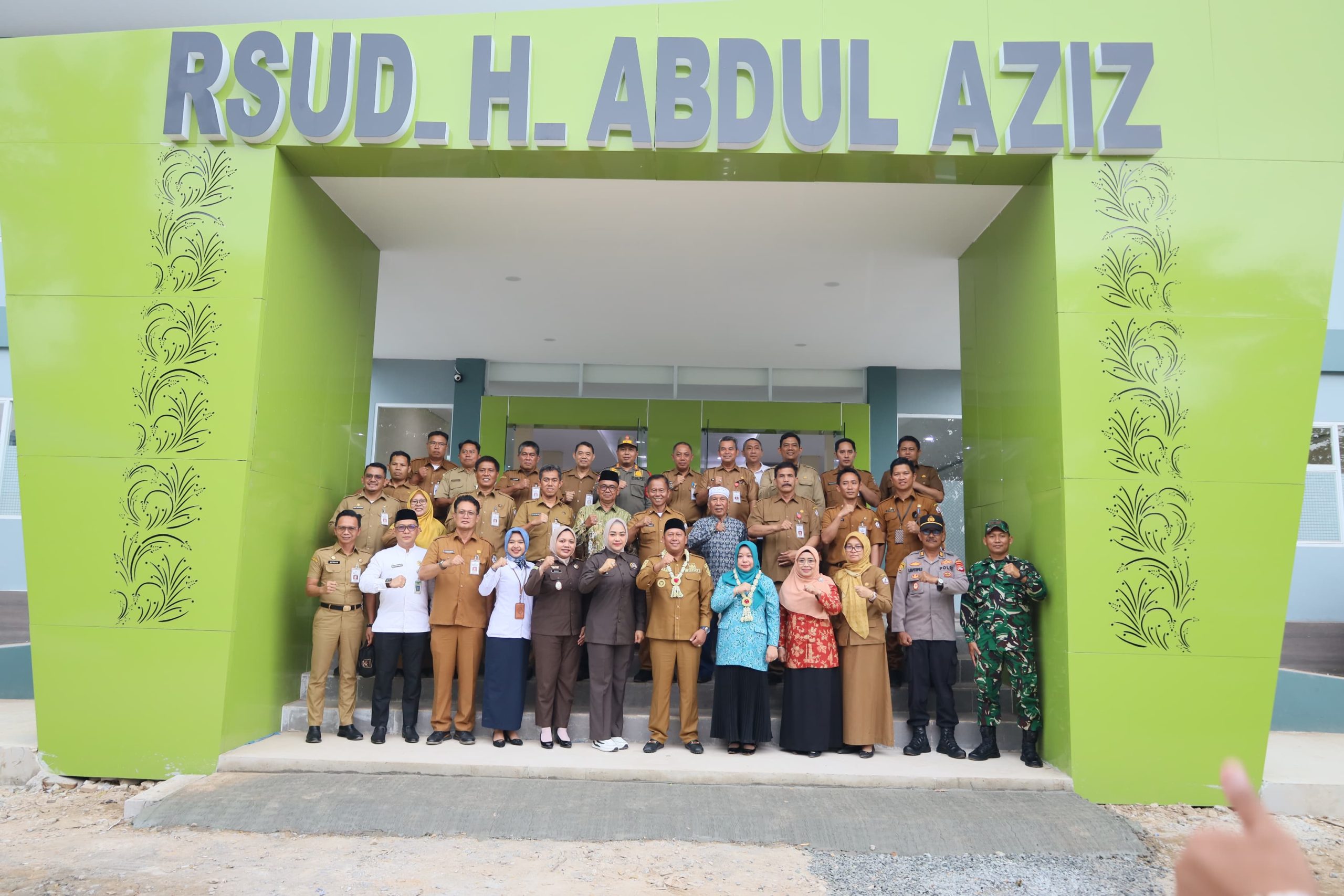Bupati Barito Kuala Resmikan Gedung Baru Rawat Jalan, IGD, dan Dialisis RSUD H. Abdul Aziz