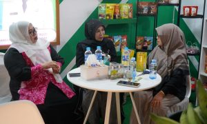 Sri Huriyati Apresiasi Larisnya Produk Balangan di Kalsel Expo