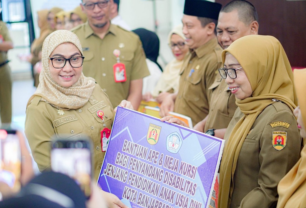 Wali Kota Banjarbaru Buka Rakor Kepala Sekolah dan Luncurkan Sejumlah Program Pendidikan