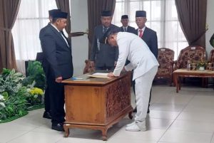 Bupati Batola Lantik 14 Pejabat, 10 di Antaranya Camat Baru