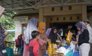 Disperindag Balangan Gelar Pasar Murah, Warga Terbantu Hemat Belanja