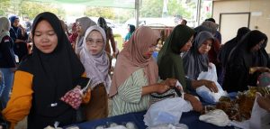 Disperindag Balangan Gelar Pasar Murah ke-60, Warga Senang Harga Pokok Turun